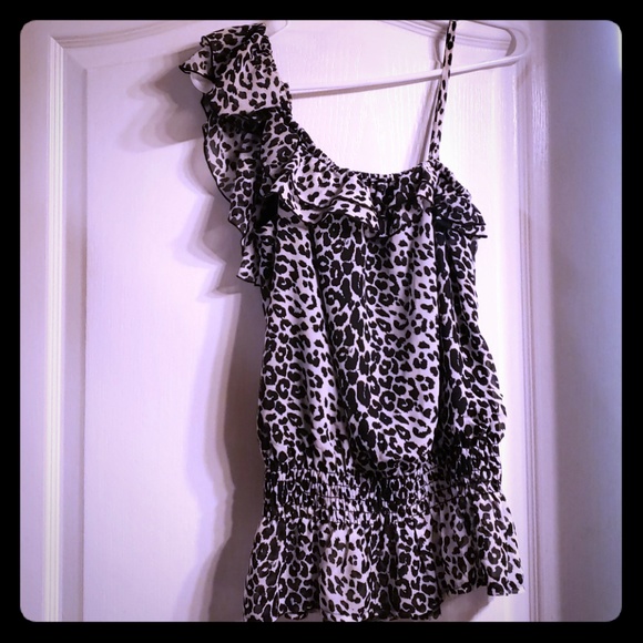 Trixxi Tops - One sided animal print top